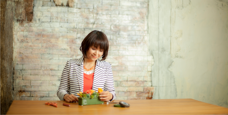 福岡・新宮の独立開業支援スクール。プリザーブドフラワーのプロ育成【あんじぇりけ】おはなセラピスト 龍 奈ほこanngelique~あんじぇりけ~代表